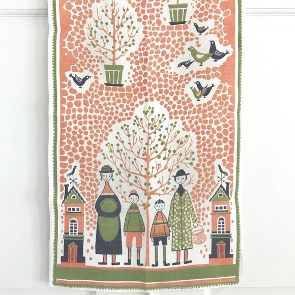 Vintage 1950s Swedish Tea Towel Family Outdoor Scene Wall Hanging - Picture 3 of 8
